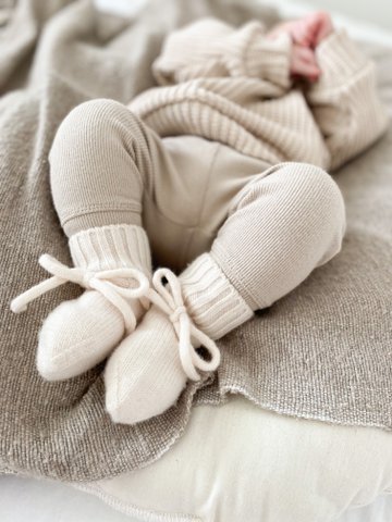Merino wool bootie slippers off white