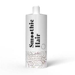 Smoothing hair mask with silk protein, coconut oil, and hyaluronic acid for formalin-free hair treatment.