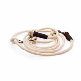 Adjustable cotton dog leash with 10 mm thickness, available in neutral colors.
