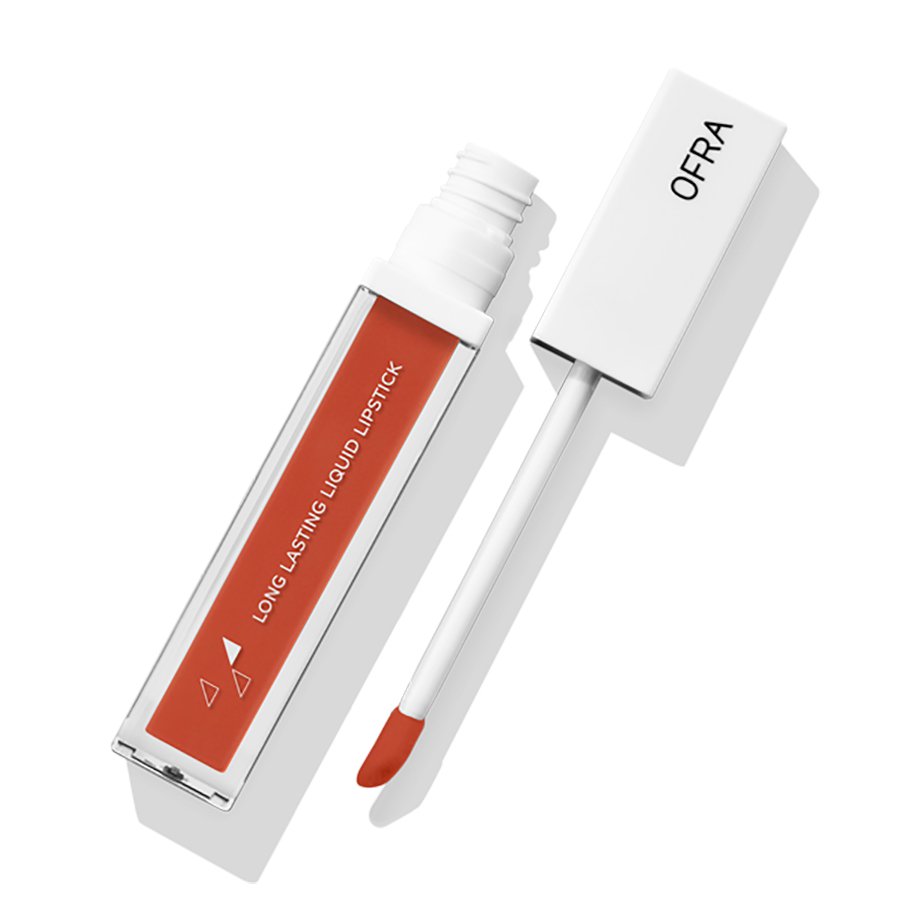 Rossetto liquido a lunga tenuta