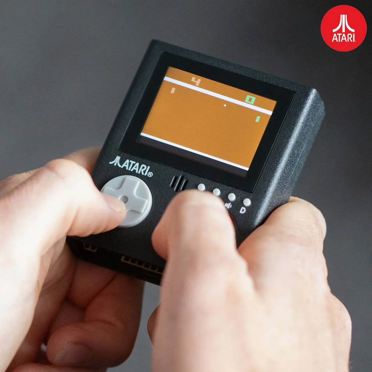 Atari - cartridge gaming handheld (keychain)