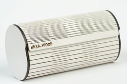 Étui à lunettes Krea-Wood fait main en bois de bouleau avec aimants. Couleur blanc vintage.