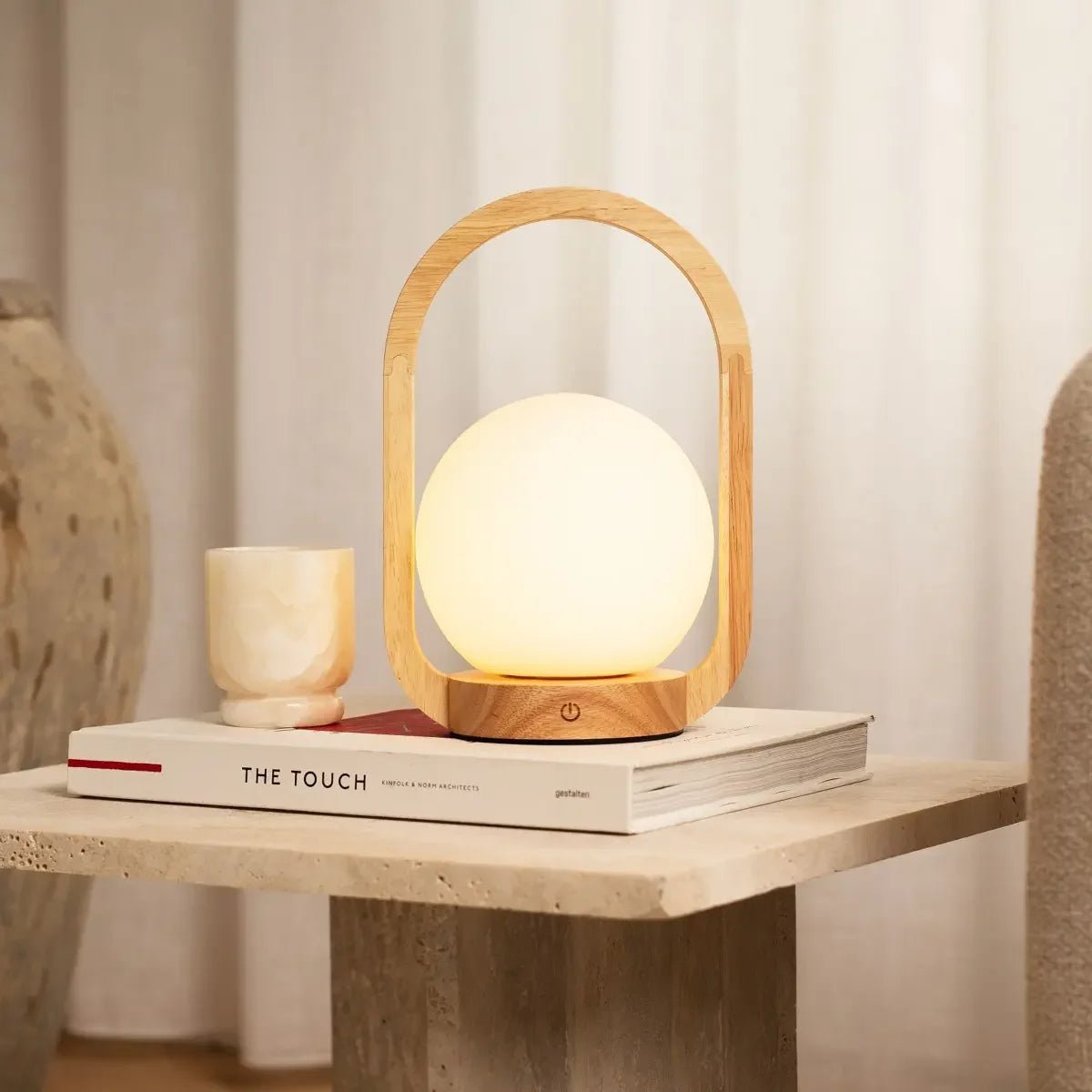 Lampada ricaricabile in legno Skye marrone chiaro