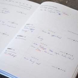 Quaderno di cancelleria per pianificatore settimanale