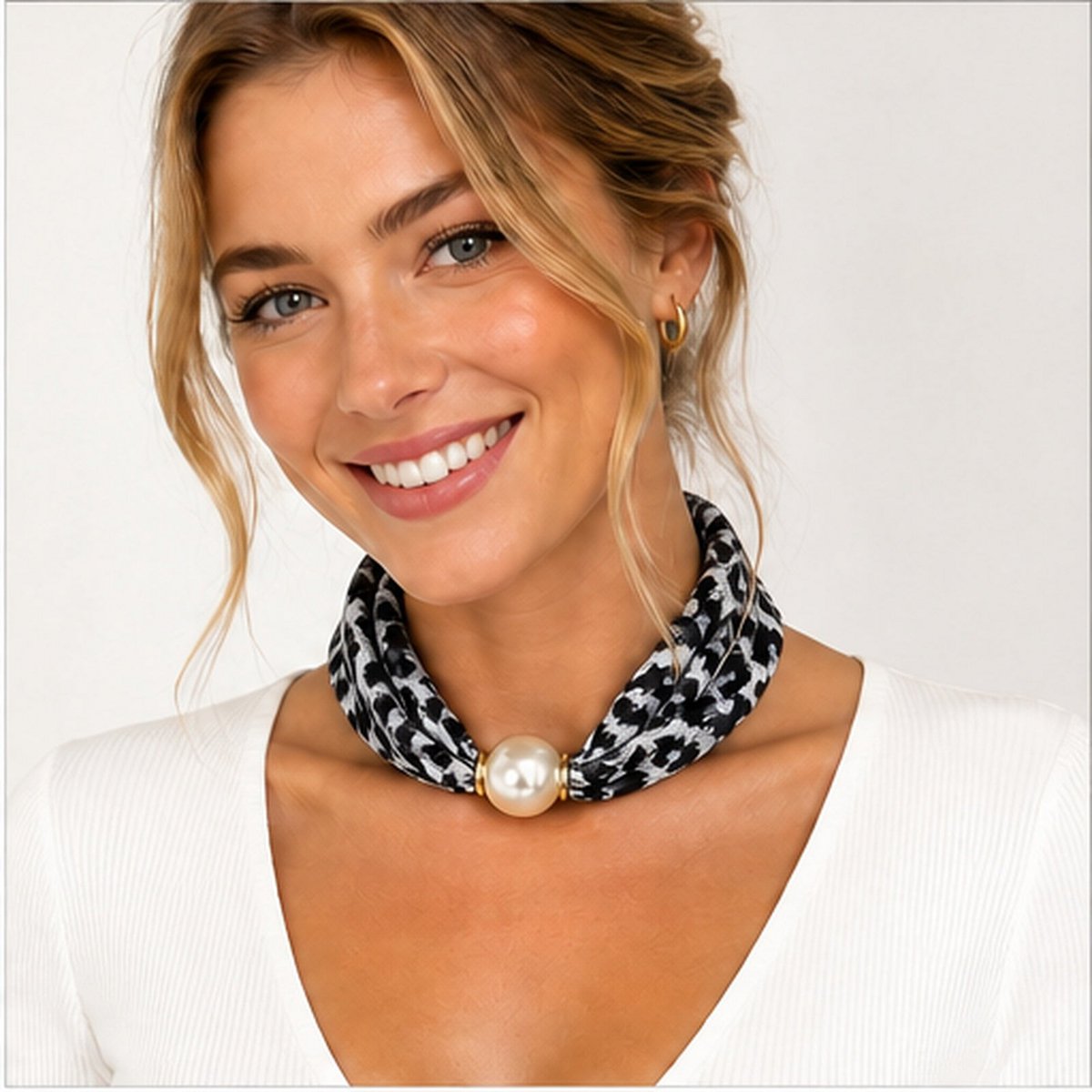 HS Pearl Scarf New Colors - Magnetic Pearl Closure