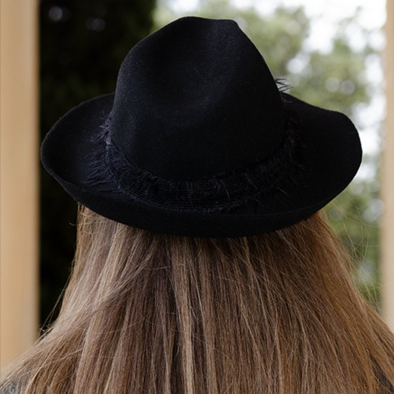 FELT HAT - mohair ribbon, unstitched edge
