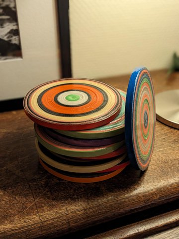 Kleines Dekotablett aus Recyclingpapier "Kampala"