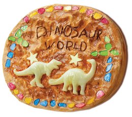 Moulage et peinture de pierre de dinosaure