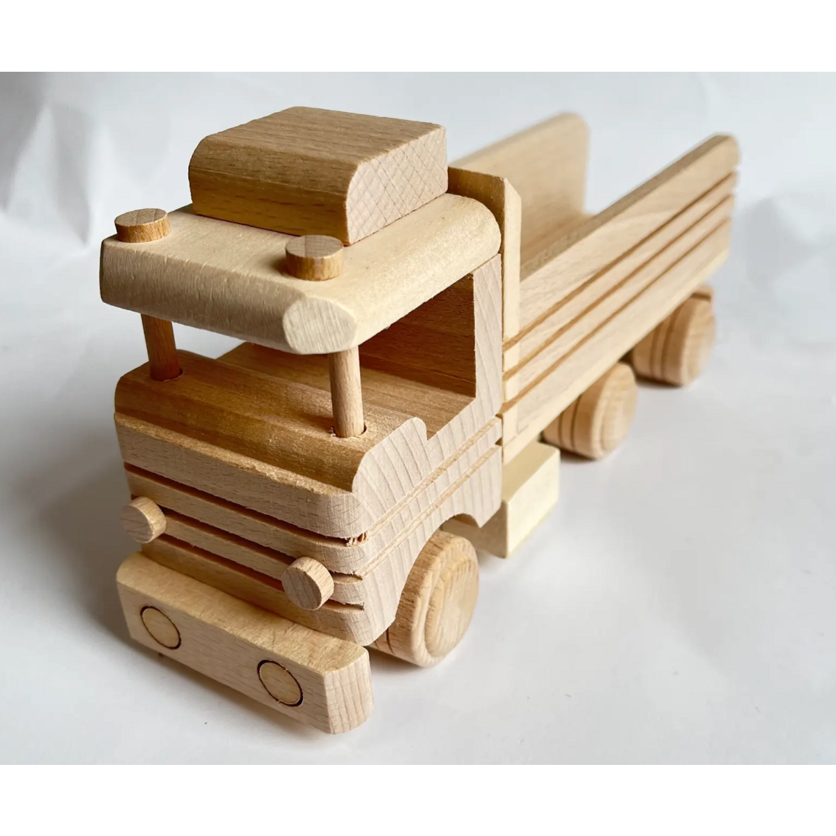 houten vrachtwauto