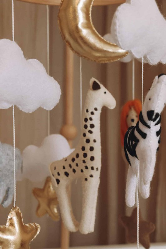 Håndlavet Safari Muziekmobiel - Boxmobiel - babymobil - mobil wickeltisch