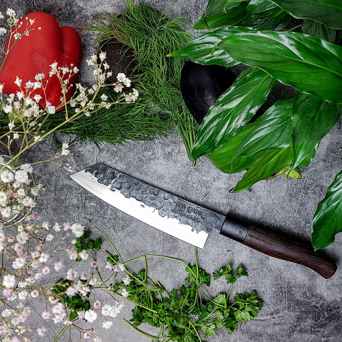 TAKAHIRO MIYAZAKI - Santoku bocho Chisaii- Cuchillo Santoku 5 pulgadas, hoja acero papel azul japonés
