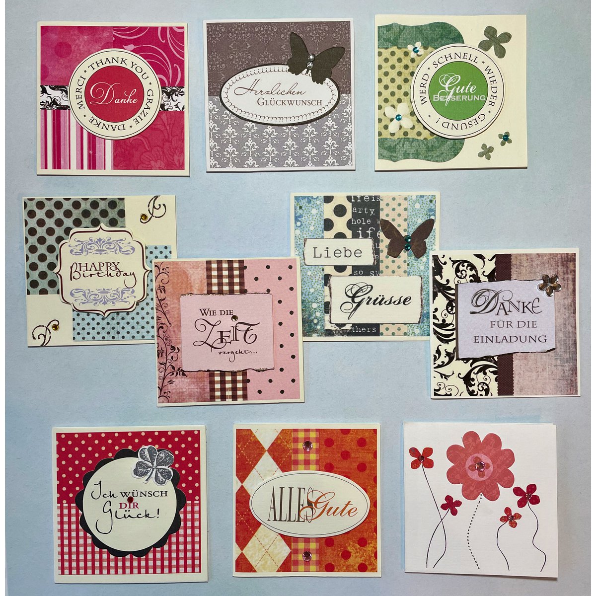 Small box of 100 mini cards
