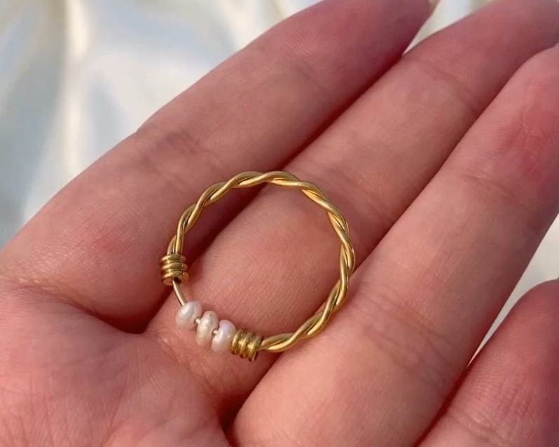 Iaap - Pearl Fidget Twist Ring