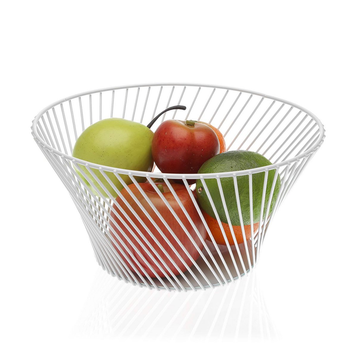 OBSTKORB AUS WEISSEM METALL