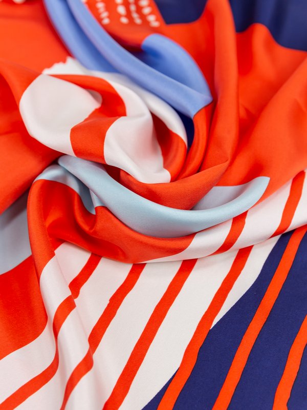Square silk scarf 90x90 hand-rolled sewing