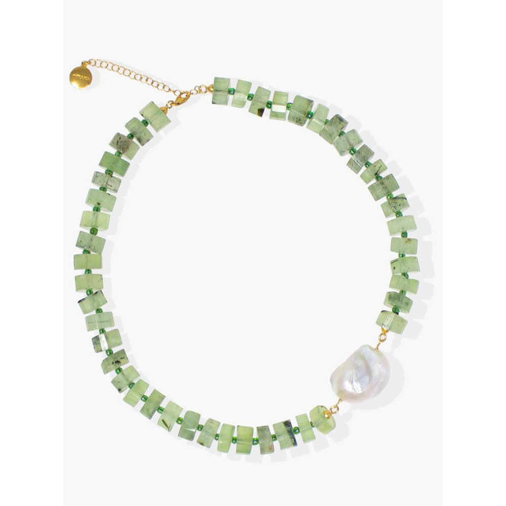 Collar de perlas y cuarzo verde Artemis