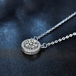 Sprankelende Moissanite Halo ketting