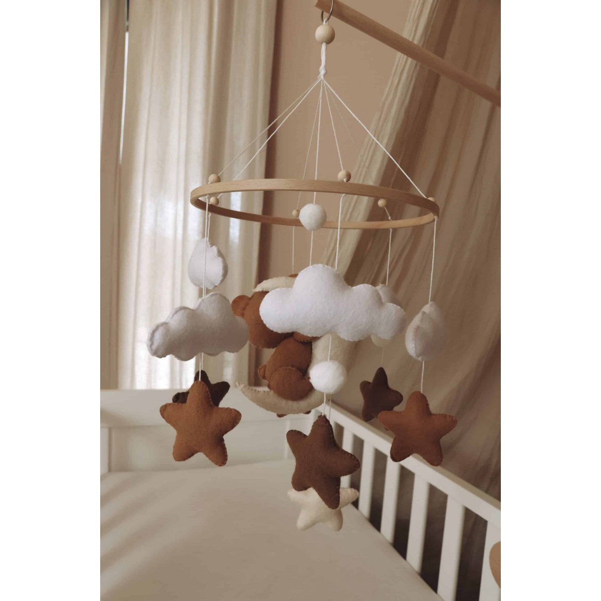 Handgemaakte Slapende Teddybeer Muziekmobiel - Boxmobiel - Baby mobile - mobile wickeltisch