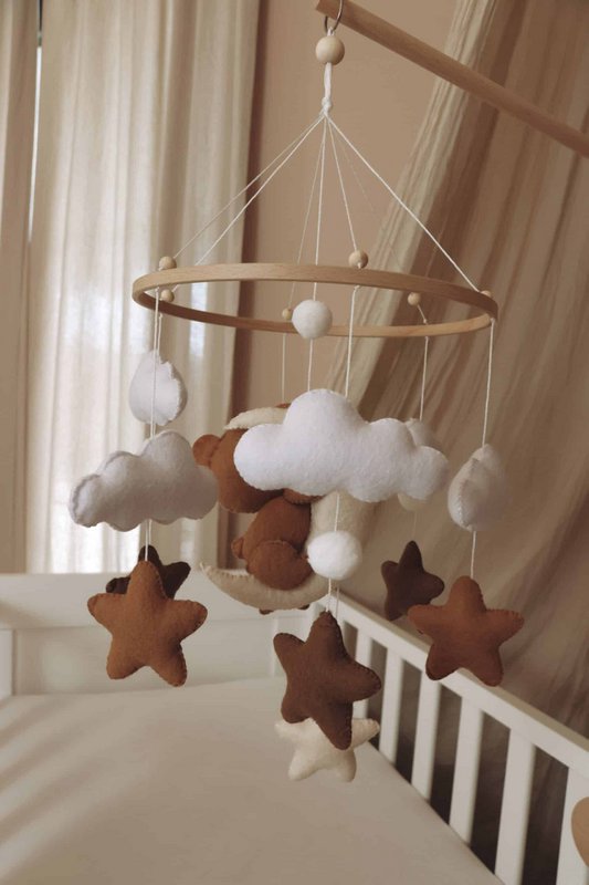 Handgemaakte Slapende Teddybeer Muziekmobiel - Boxmobiel - Baby mobile - mobile wickeltisch