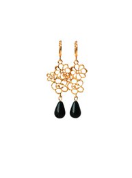 Oorbellen met tussenstuk bloemen 24K goldplated en druppel jade donker groen