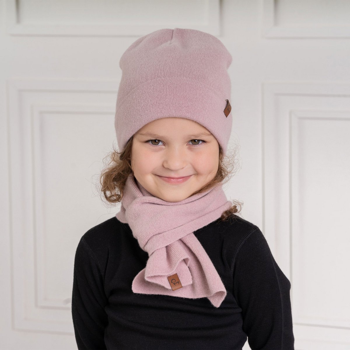 2-teiliges Set aus Strickmütze und Schal für Kinder