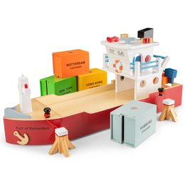 Container boat with 4 containers