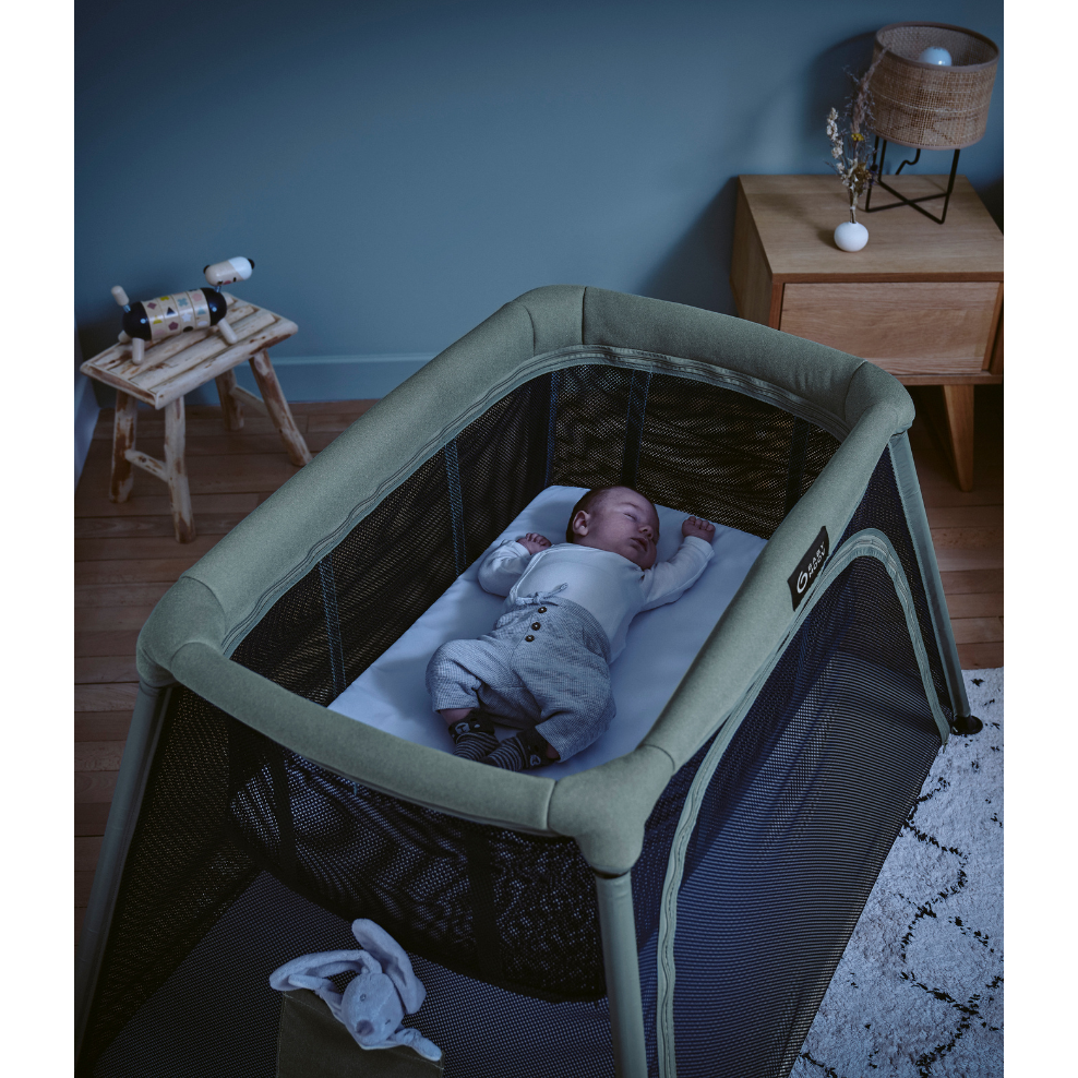 Lettino da viaggio con culla integrata - Moov & Comfy