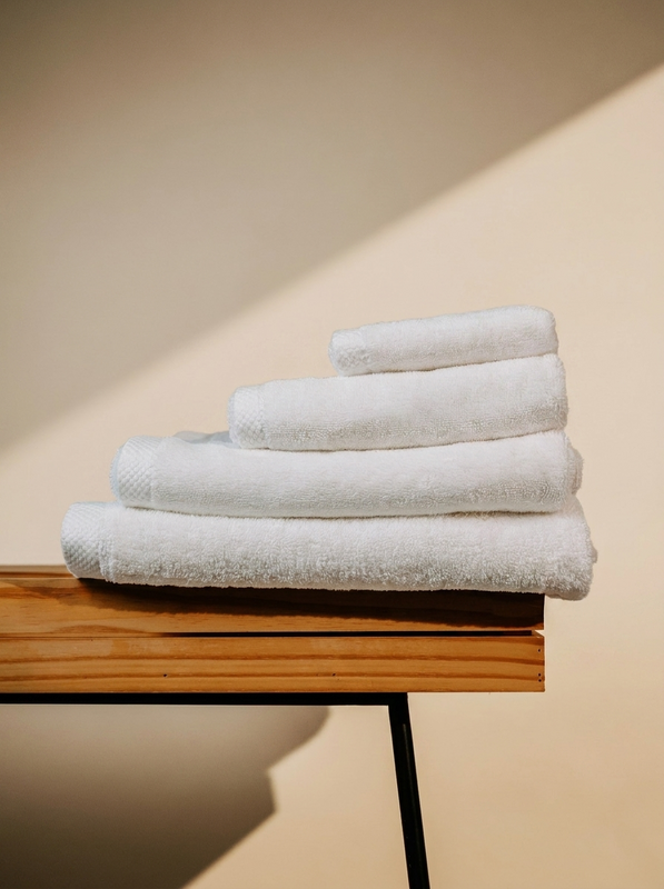 Pamukia GOTS Organic Cotton Terry Bath Towel 70 × 140 cm | Essence Collection
