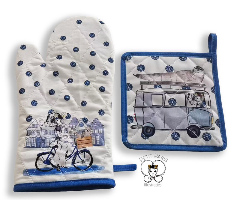 Zeeland souvenir | Delft Blue Oven Mitt & Coaster | Zeeland girl