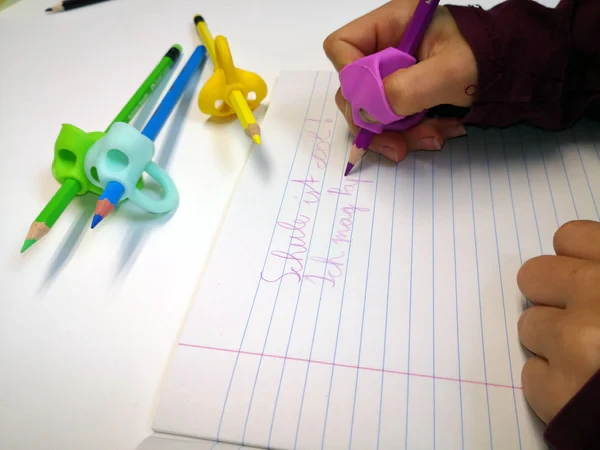 Ergonomische Schreibhilfe Verbesserung der Handschrift