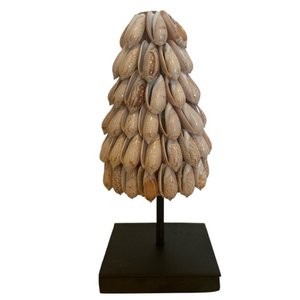 Christmas tree salmon -colored shells small