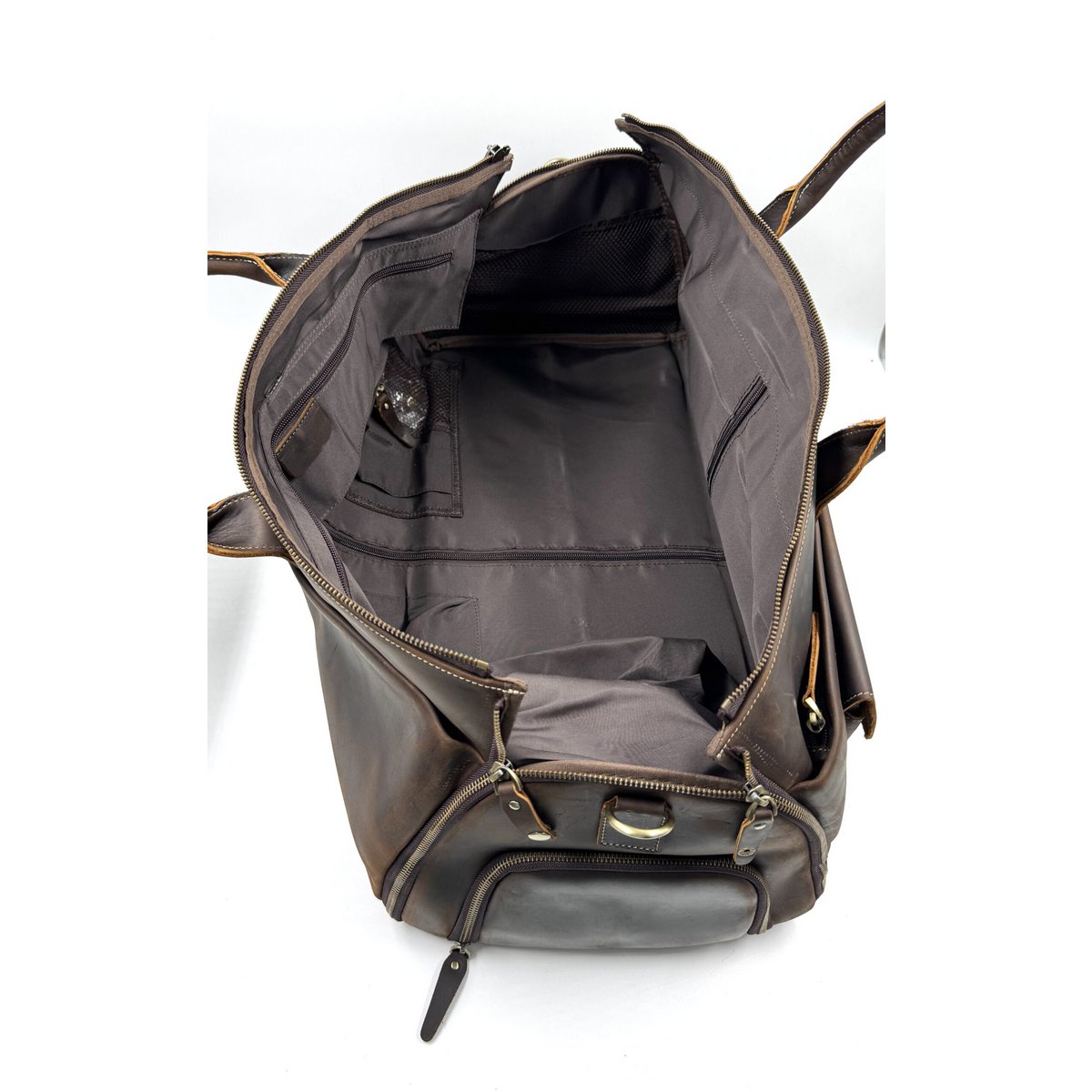 Handgefertigte Garderobentasche aus geöltem Leder – handgefertigte 60 cm große Kleidertasche mit speziellem Schuhfach