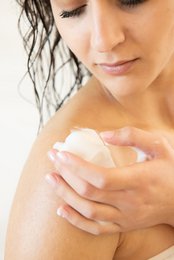 Schiuma doccia 200 ml, latte di cocco e lime