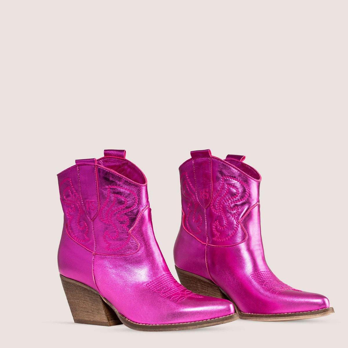 Bradley Nova Flame Texan Ankle Boots