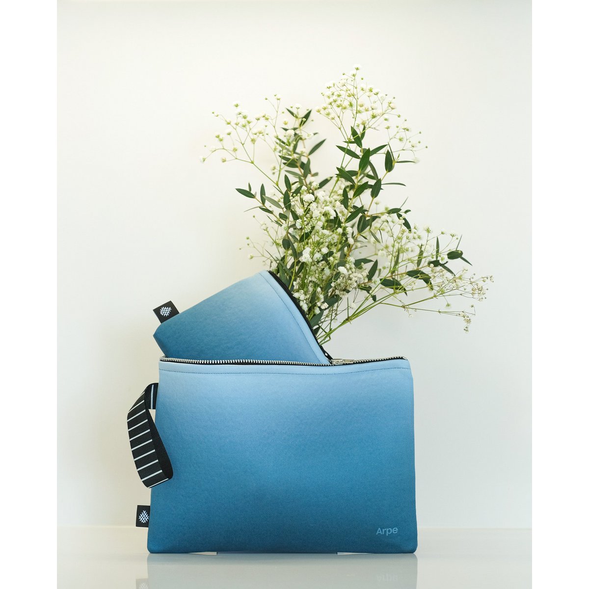 Beutel großer Stahlblau