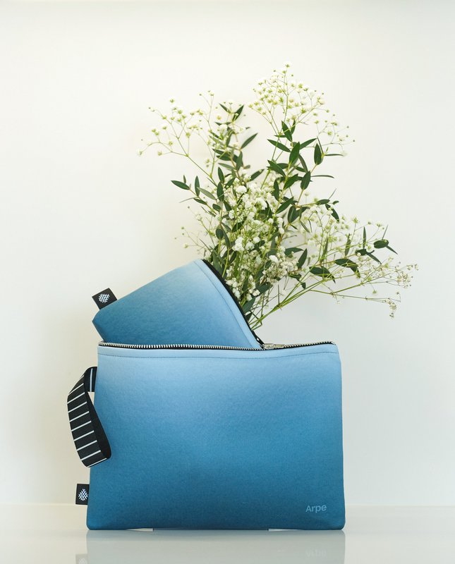 Beutel großer Stahlblau