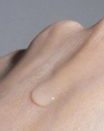 Gloeiend van binnenuit - Micellair reinigingswater