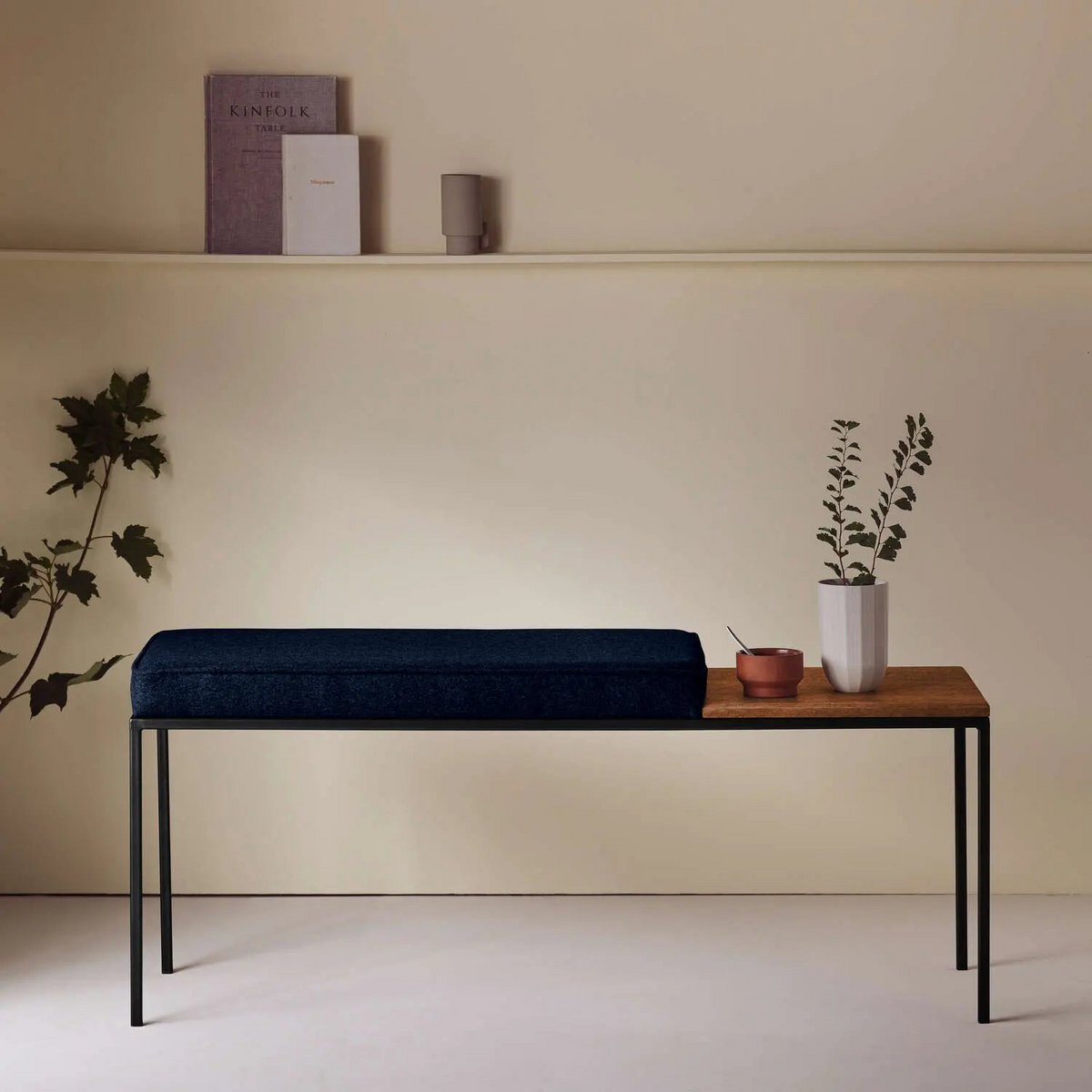 Tintenblau Schwarz Buchenholz, Nussbaum Beizung