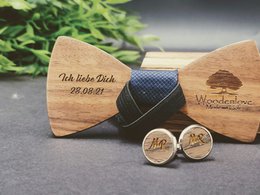 Mosca in legno “Heartwood” luminosa