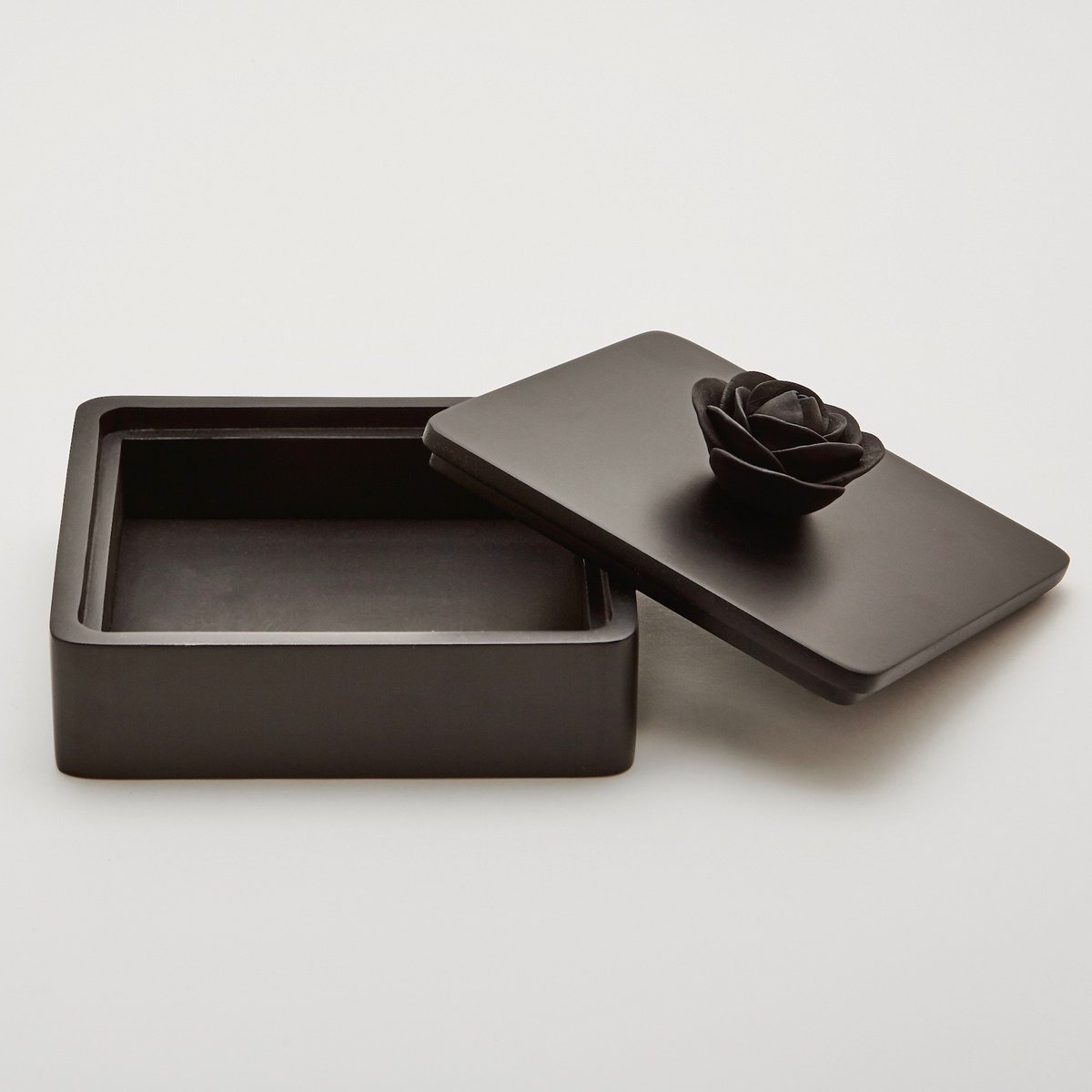 Boîte en bois laqué 15 cm - BLACK ROSE