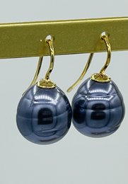 Pearl earrings dark submarine blue