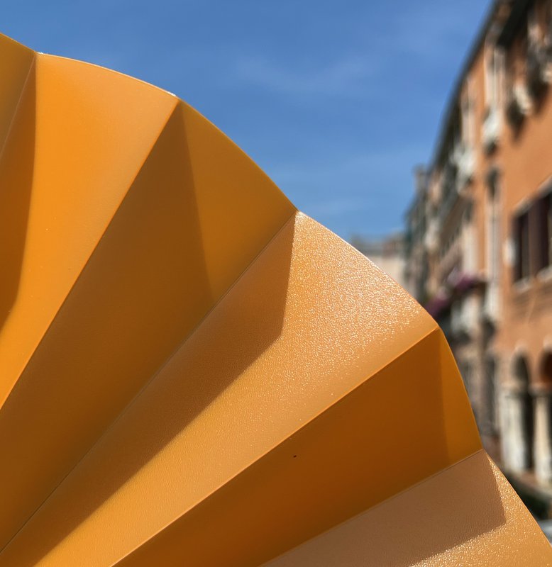 Éventail à main, éventail, éventail, orange translucide