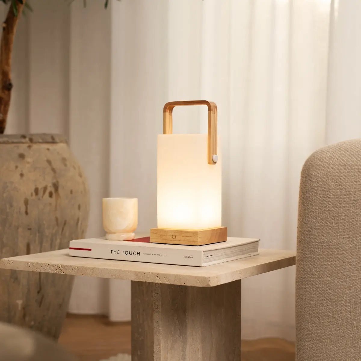 Harper Hellbraune wiederaufladbare Holzlampe
