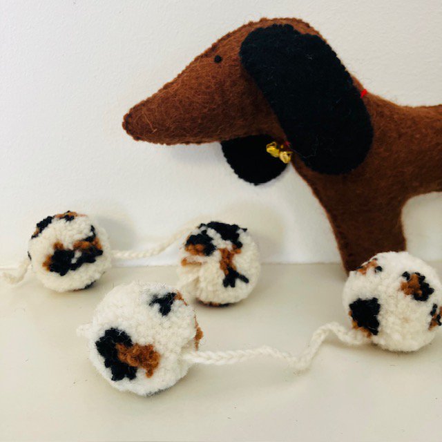 Luna -Leena Garland Pom Pom Leopard - L 2m - 100% weiche Wolle - handgefertigt in Nepal