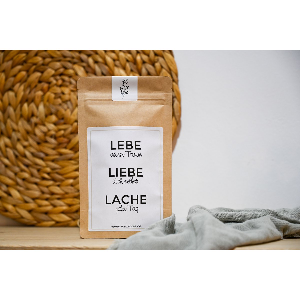 Lebe - Liebe - Lache