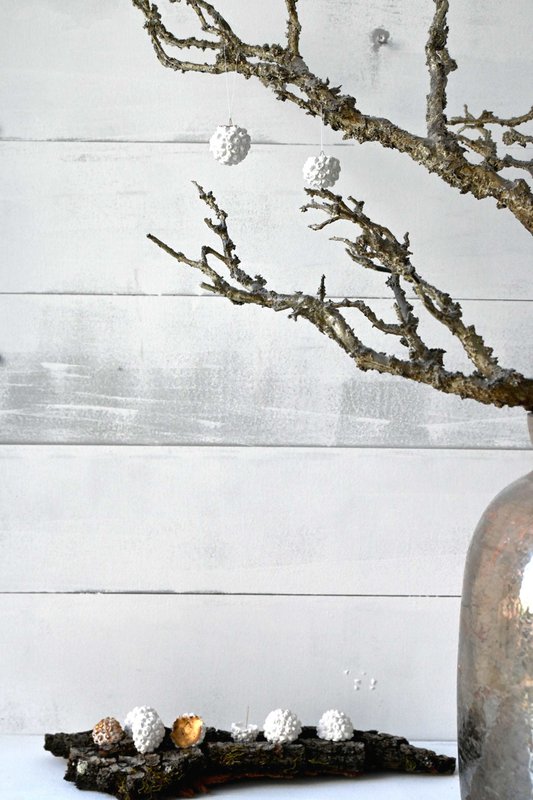 Wisiorek ozdobny wykonany z gipsu porcelanowego, 10 sztuk