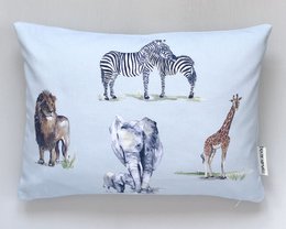 Sierkussen voor kinderen met safaridieren