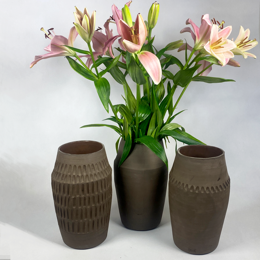 Waimea Vase Naked | Ceramic | Plant pot |wabi sabi | Clay | handmade | dutch design