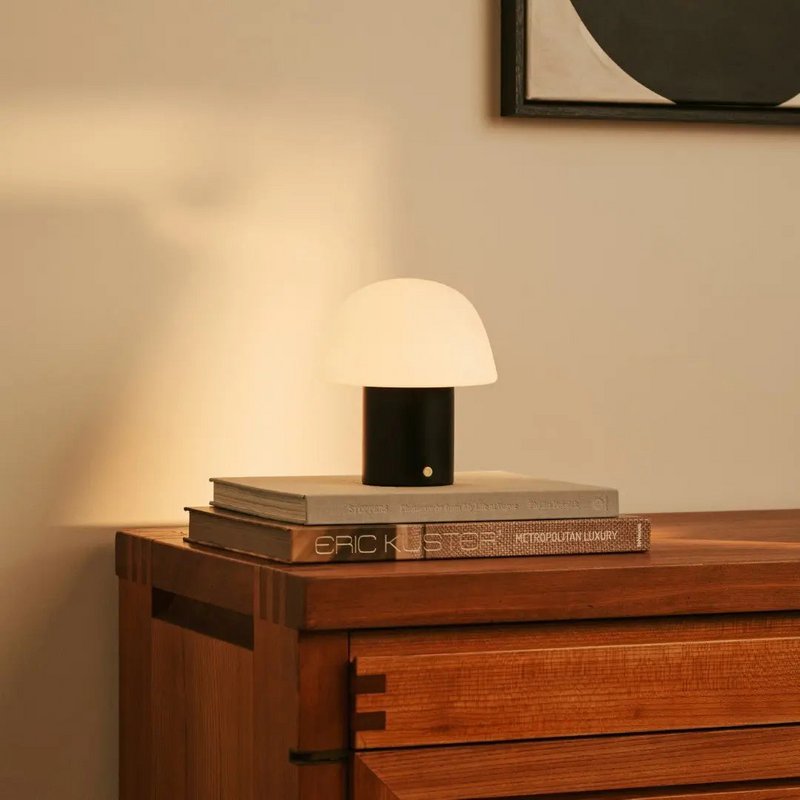 Yannick Black Trådløs Bordlampe