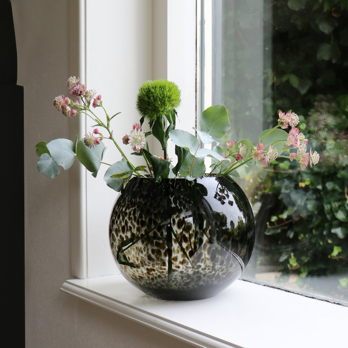 Vase – Zambezi grey Cheetah